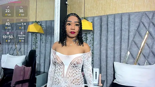 SkylerBloomm online show from March 9, 3:43 am