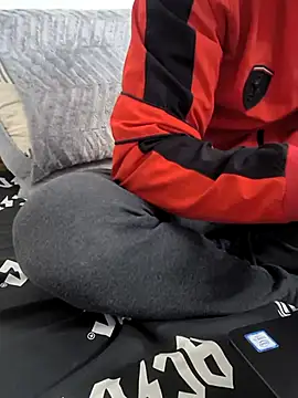 yazinyazin1 online show from November 29, 11:24 am