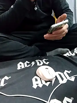 yazinyazin1 online show from December 20, 6:26 pm