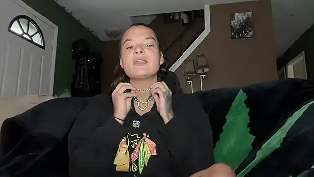 Snapshot of Trippie_hippies1313 chatting on October 8, 1:31 pm Trippie hippies1313 online show from October 8, 1:31 pm