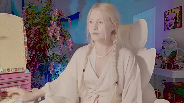 Talulaa online show from April 19, 5:12 pm