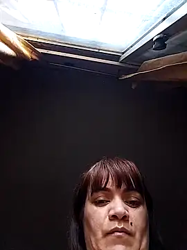 isabella931054 online show from October 5, 1:42 pm