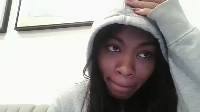 Snapshot of Idonotcherishu chatting on October 18, 1:08 am Idonotcherishu online show from October 18, 1:08 am