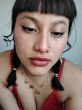 Eva Clark01 online show from November 9, 11:30 am