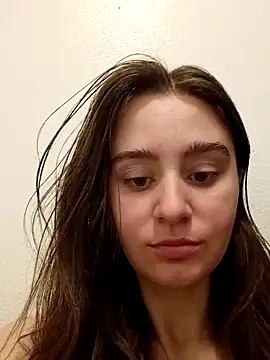 freakylittlebitch69 online show from October 4, 3:32 pm