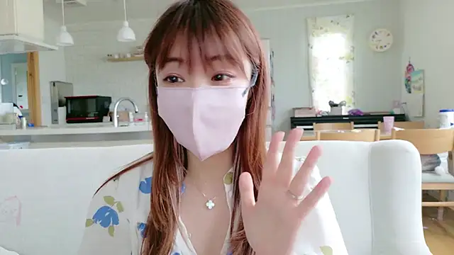 SUZU 1201 online show from May 28, 11:35 pm