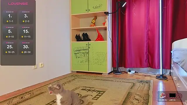 Milly  Foxy online show from April 3, 1:31 pm