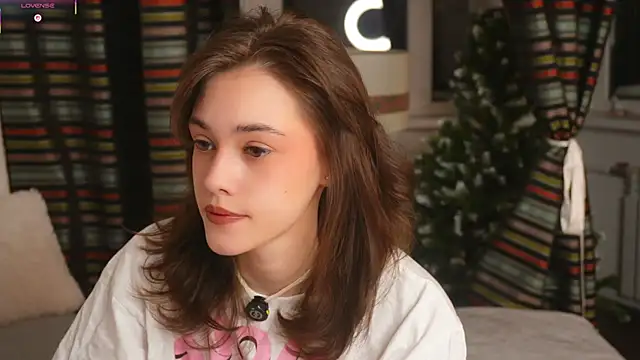 ttragedienne online show from December 23, 3:15 am