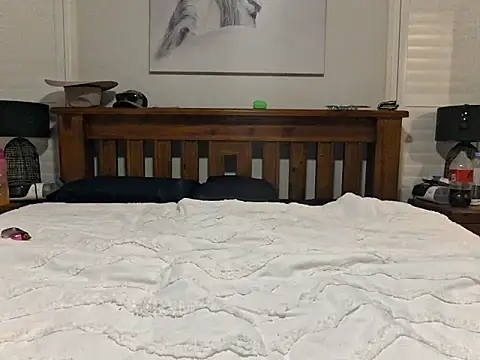 brokecountrylads online show from March 24, 1:05 pm