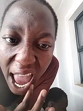 Melanin2002 online show from April 15, 8:21 am