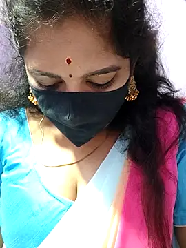 Snapshot of luci-queen chatting on September 20, 3:02 pm luci-queen online show from September 20, 3:02 pm