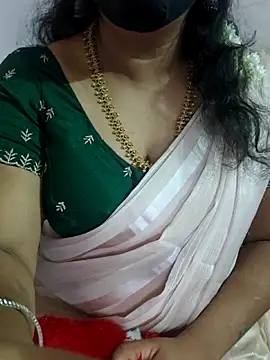 luci-queen online show from May 27, 7:22 pm