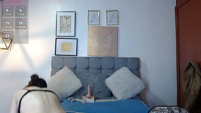  naomi s online show from October 30, 2:18 pm