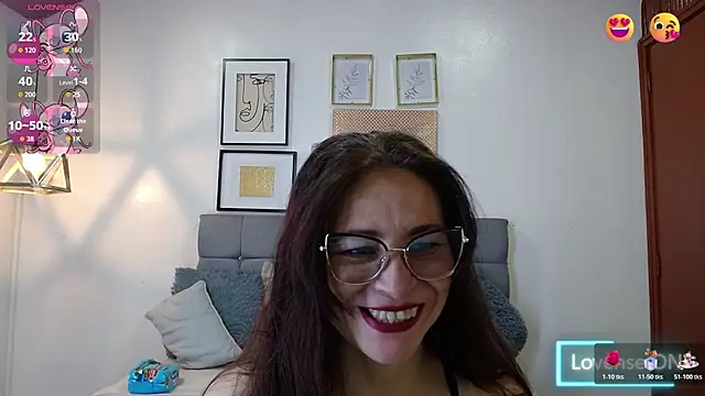  naomi s online show from January 7, 1:57 pm