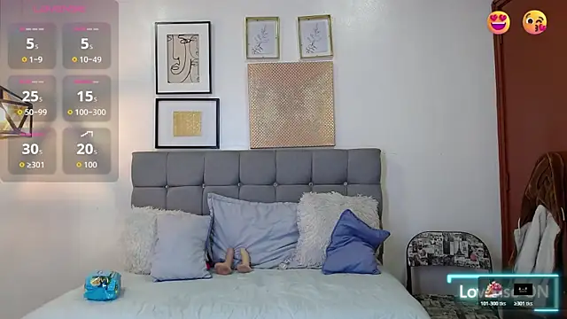  naomi s online show from March 4, 2:12 pm