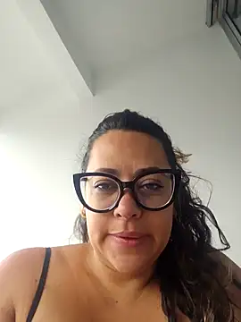 Nicoleefaith  online show from April 1, 12:39 pm