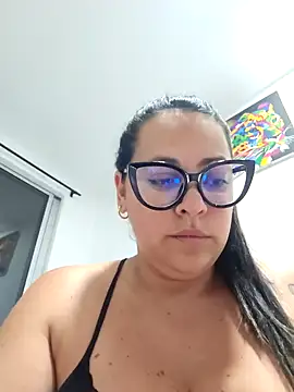 Nicoleefaith  online show from April 4, 12:09 am