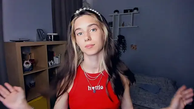 AntonettaTarring online show from September 10, 7:30 am