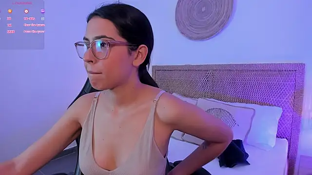 desireee  online show from March 26, 12:22 pm