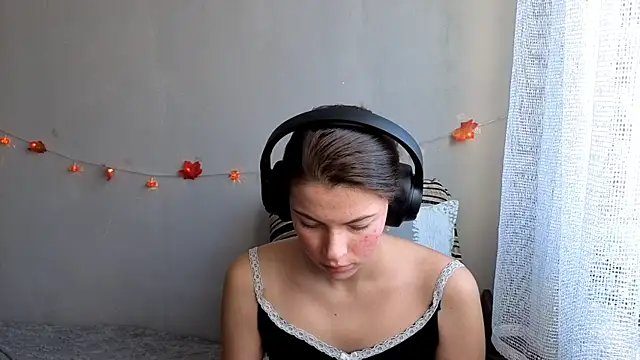 CutieAnny online show from October 14, 4:35 am