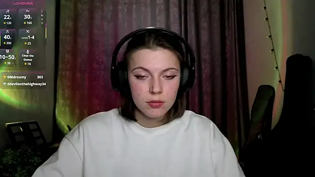 CutieAnny online show from February 17, 9:32 pm