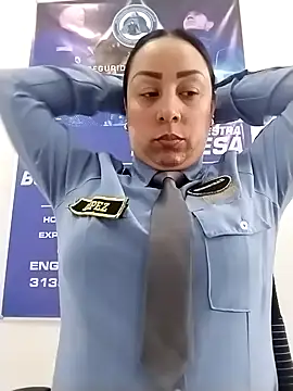 Snapshot of CRISTAL__11 chatting on November 13, 12:48 pm CRISTAL 11 online show from November 13, 12:48 pm