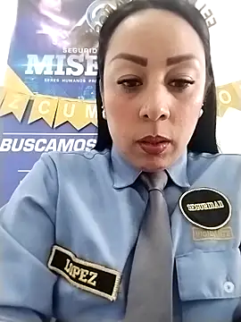 Snapshot of CRISTAL__11 chatting on November 15, 1:51 pm CRISTAL 11 online show from November 15, 1:51 pm