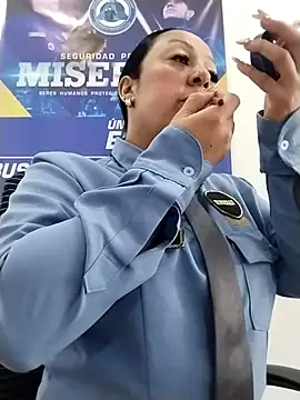 Snapshot of CRISTAL__11 chatting on November 17, 1:17 pm CRISTAL 11 online show from November 17, 1:17 pm