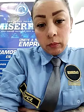 Snapshot of CRISTAL__11 chatting on December 16, 12:32 pm CRISTAL 11 online show from December 16, 12:32 pm