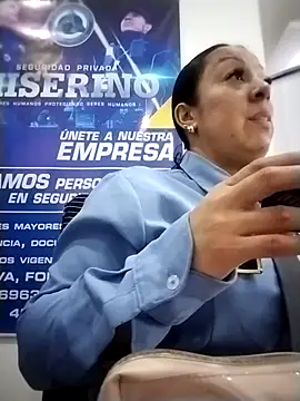 Snapshot of CRISTAL__11 chatting on December 18, 12:55 pm CRISTAL 11 online show from December 18, 12:55 pm