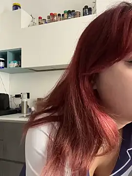 Snapshot of YumiLux chatting on May 16, 8:22 am YumiLux online show from May 16, 8:22 am