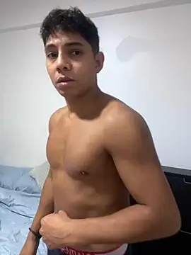 Snapshot of eduin069 chatting on September 18, 9:39 pm eduin069 online show from September 18, 9:39 pm