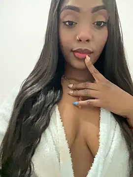 zaracollins01 online show from December 4, 4:44 am