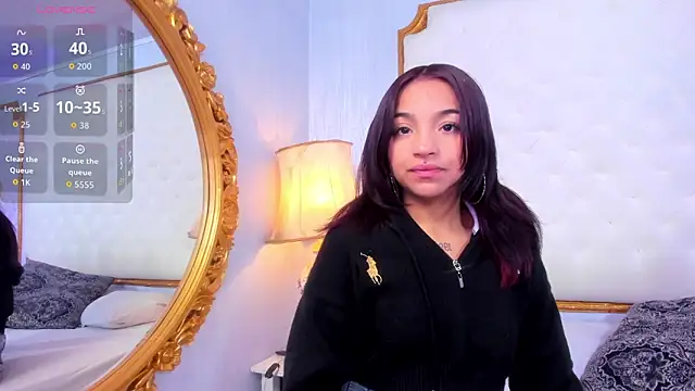 Snapshot of Manelyk_evanss_ chatting on November 12, 11:10 am Manelyk evanss online show from November 12, 11:10 am