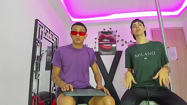 Snapshot of YOUNGS_GUYS chatting on October 2, 7:15 am YOUNGS GUYS online show from October 2, 7:15 am