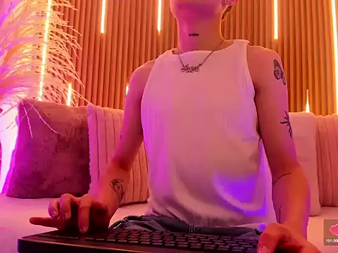 ArianaSantana online show from December 3, 12:47 pm