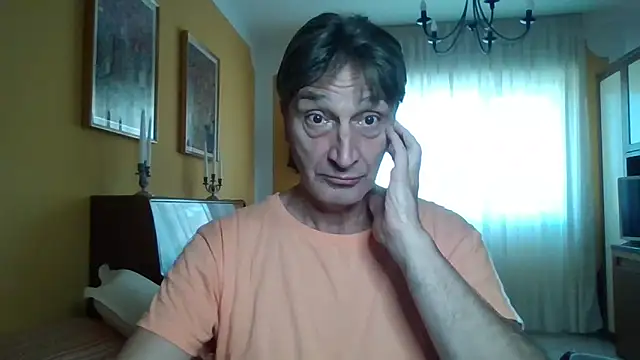Snapshot of lattediyak chatting on October 7, 12:57 pm lattediyak online show from October 7, 12:57 pm