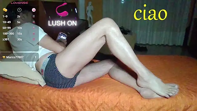 Snapshot of lattediyak chatting on October 10, 12:42 am lattediyak online show from October 10, 12:42 am