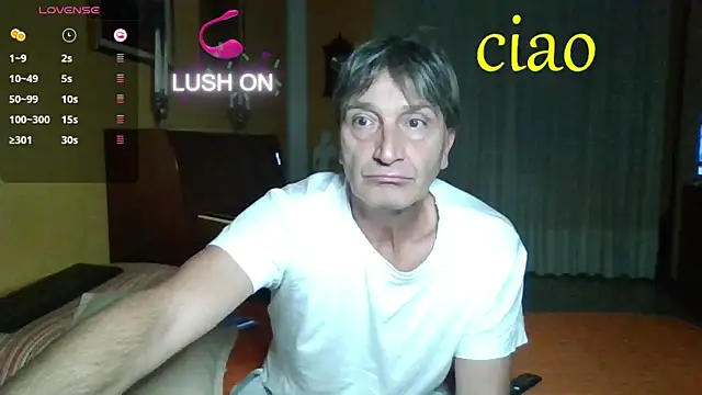 Snapshot of lattediyak chatting on October 12, 12:31 am lattediyak online show from October 12, 12:31 am
