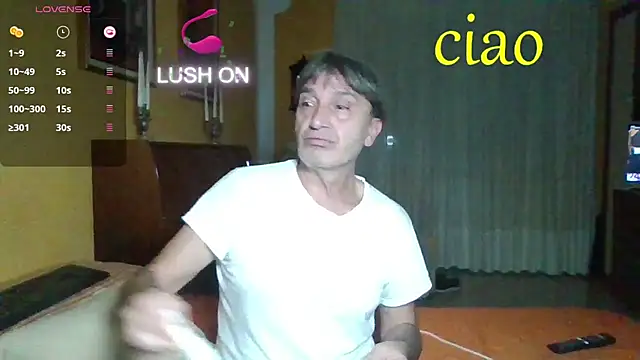 Snapshot of lattediyak chatting on November 3, 12:57 am lattediyak online show from November 3, 12:57 am