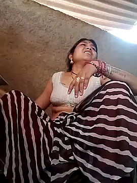 Snapshot of Rashili_jaan chatting on November 8, 3:39 am Rashili jaan online show from November 8, 3:39 am