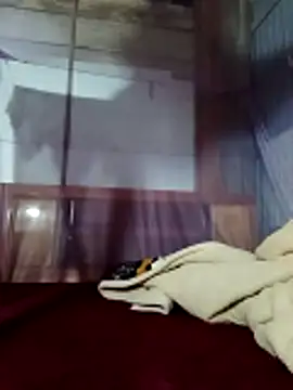 LucyyLy online show from December 4, 12:09 am