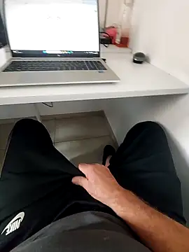 Snapshot of hpp66 chatting on October 9, 3:54 pm hpp66 online show from October 9, 3:54 pm