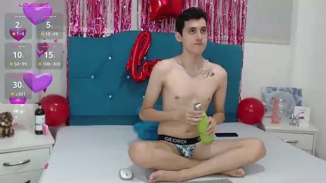 LuigiMarchetti online show from February 12, 8:04 pm