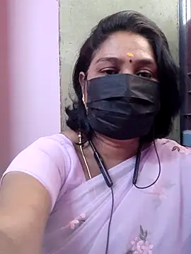 Snapshot of Tamil_Azhaghi25 chatting on May 21, 5:58 am Tamil Azhaghi25 online show from May 21, 5:58 am