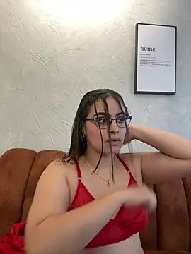 Tayler Kim online show from March 7, 7:22 pm