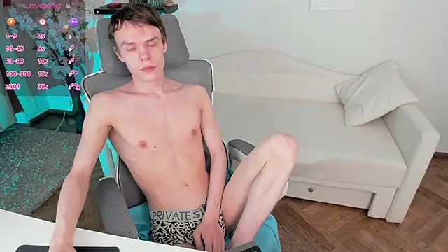 Brad Myles online show from December 5, 5:53 pm