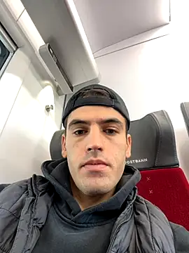 Snapshot of dino2603 chatting on September 17, 7:43 am dino2603 online show from September 17, 7:43 am