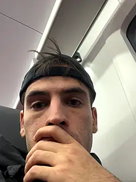 Snapshot of dino2603 chatting on September 17, 9:05 pm dino2603 online show from September 17, 9:05 pm