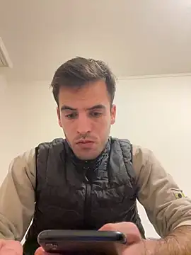 dino2603 online show from November 5, 10:10 pm